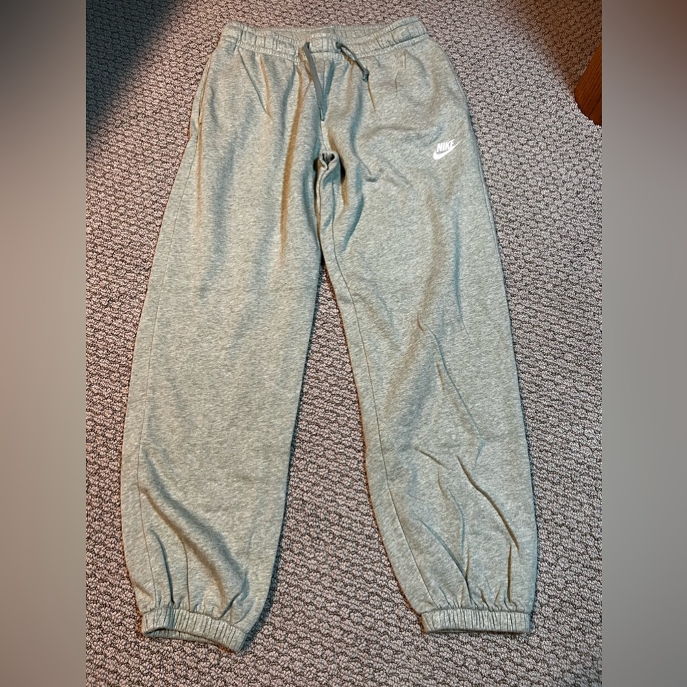 Nike. Green. Size small